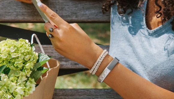 jawbone-3-up3-lifestyle-1-600x471-1415878076-lIgQ-column-width-inline