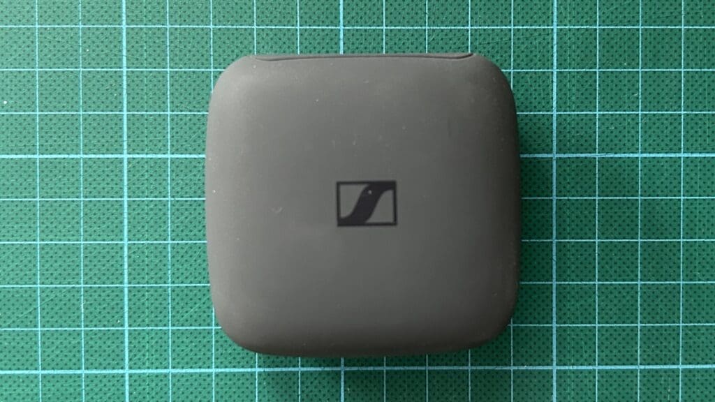 Sennhesier Momentum Pro case