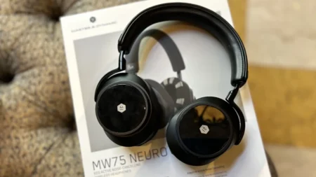 Neurable unleashes brainwave-tracking headphones Neurable