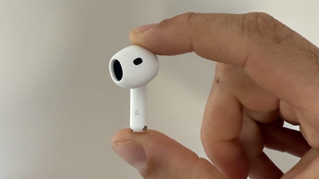 AirPods 4