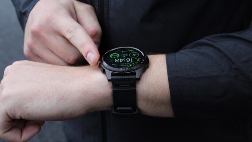 mobvoi-ticwatch-atlas-review-front-on-angle-wrist