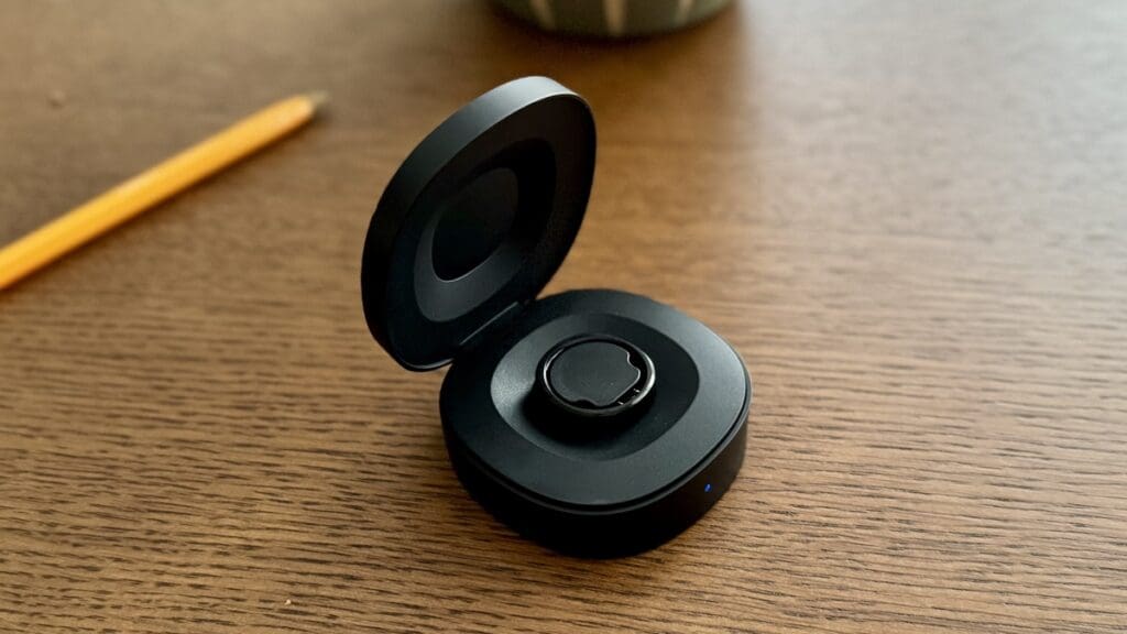 ringconn-gen-2-review-charging-case