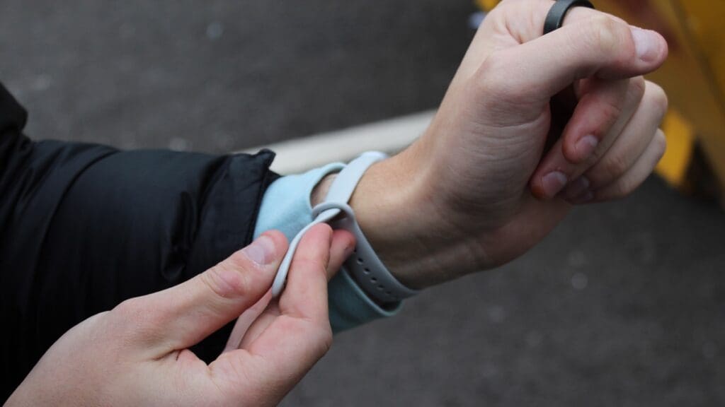 Xiaomi Smart Band 9 band tighten