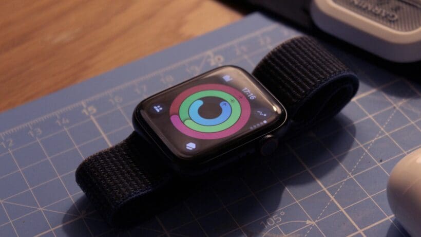 apple-watch-se-activity-rings-in-2024