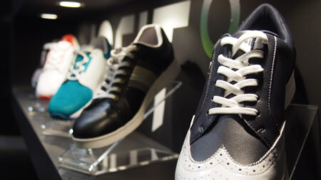 Iofit smart shoes first look: Fixing golf swings and squats from the feet