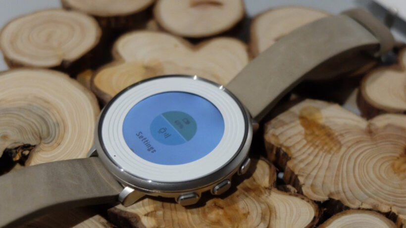 Pebble adds updates for text replies and sleep tracking