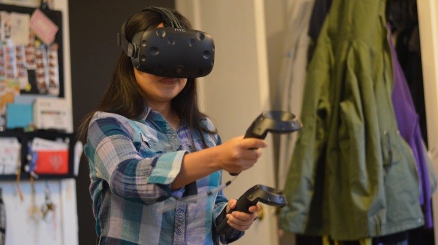 Oculus Rift v HTC Vive: Which VR headset should you get?