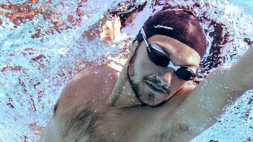Finis Smart Goggles vs Form Swim Goggles: Rule the pool