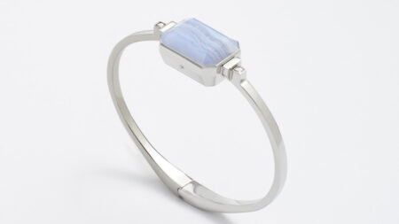 Ringly’s Aries smart bracelet gets two new semi precious styles Ringly's Aries smart bracelet gets two new semi precious styles