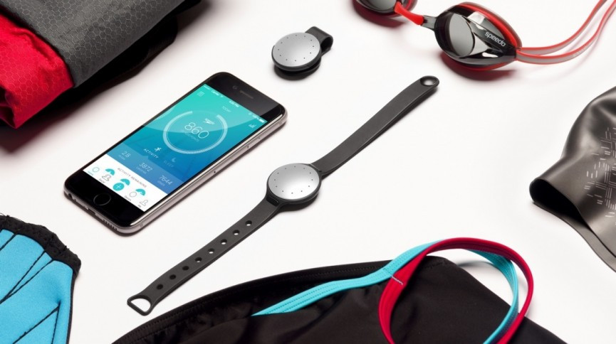 Every Fossil Group designer wearable launched in 2016