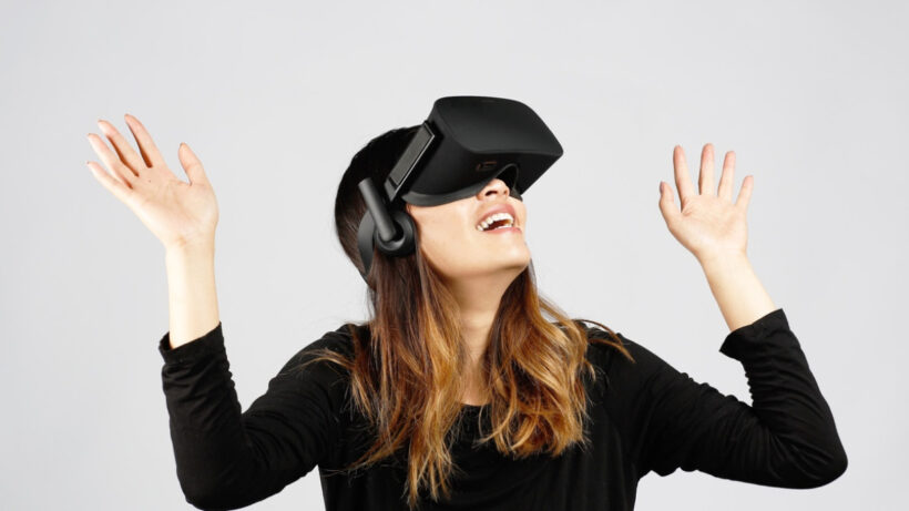 Oculus Rift now available in the UK