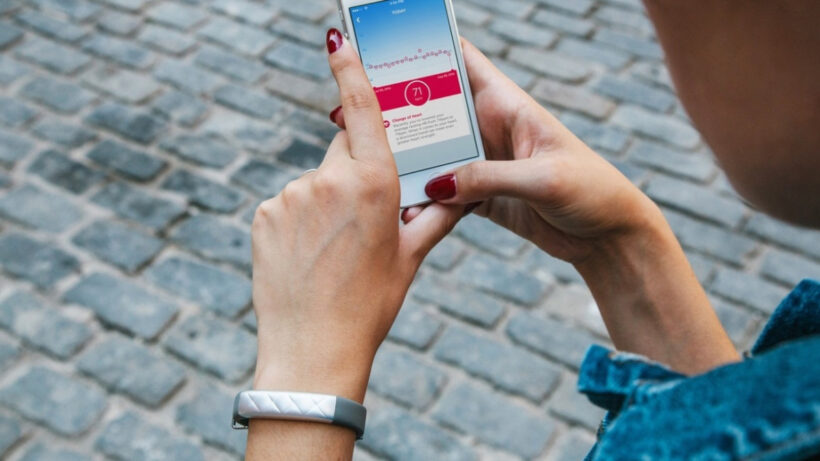 Your fitness tracker could stop you losing weight – new study reports