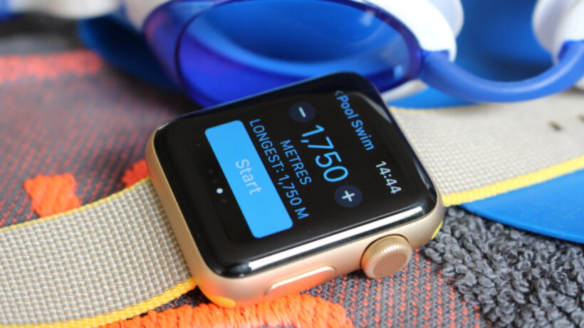 Smartwatch sales take a plunge as world waits for new devices