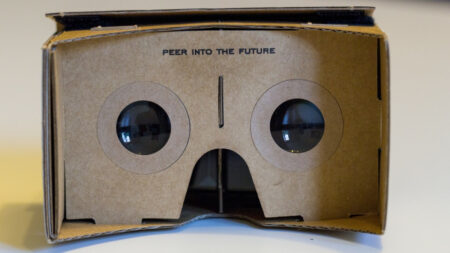 Google Cardboard hits 500,000 users and gets an update Google Cardboard hits 500,000 users and gets an update