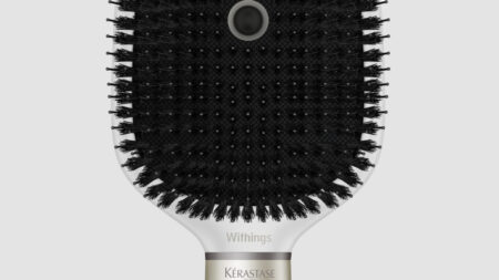 ​Withings made a smart hairbrush that criticises your cack-handed technique