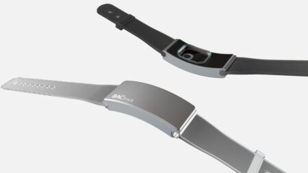 Bactrack's wearable will tell you how drunk you are