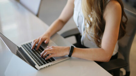 Atlas Shape puts a personal trainer inside a smart band