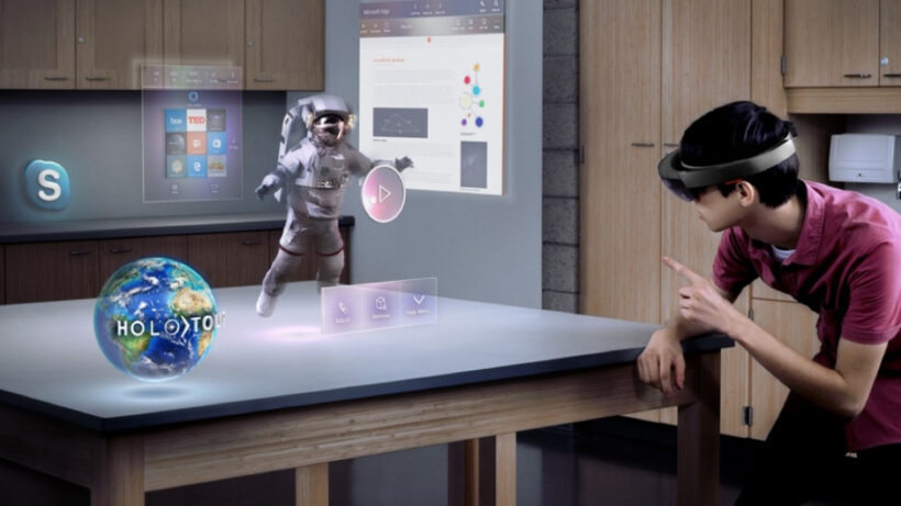 Why Microsoft HoloLens 2 may not show its face until 2019