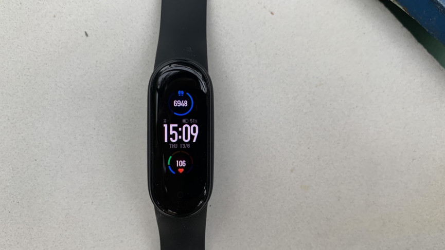 Xiaomi Mi Band 5 v Amazfit Band 5: There's only one winner