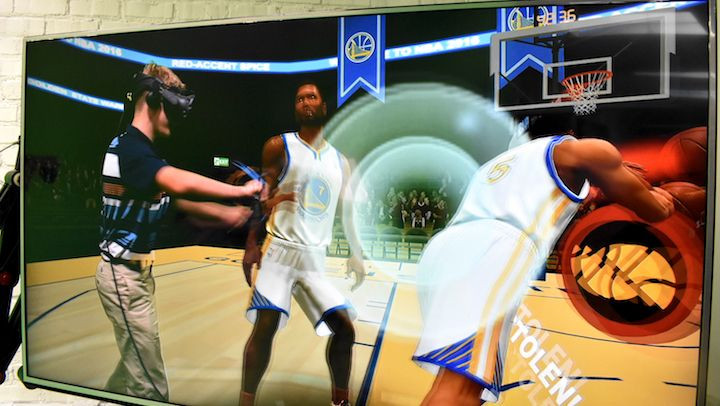 Heat-feeling controllers and VR football: The best of HTC Vive X Demo Day