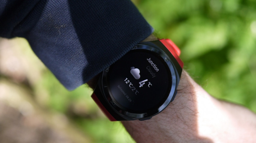 Xiaomi Mi Watch v Huawei Watch GT 2e: budget smartwatches do battle
