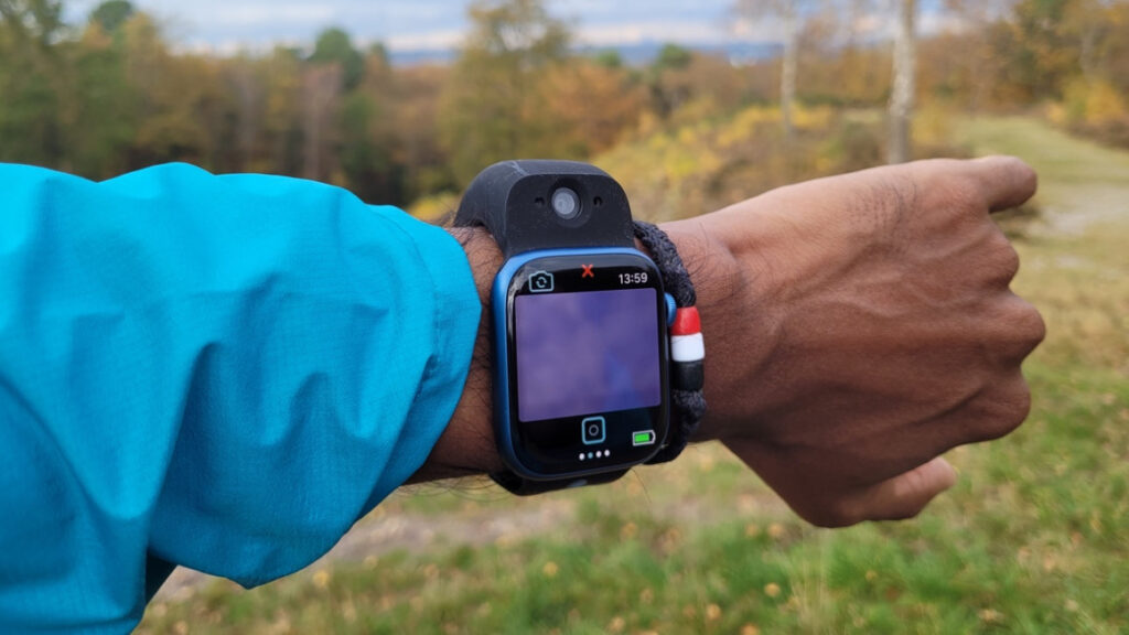 Wristcam review: Snap happy with an Apple Watch smart strap