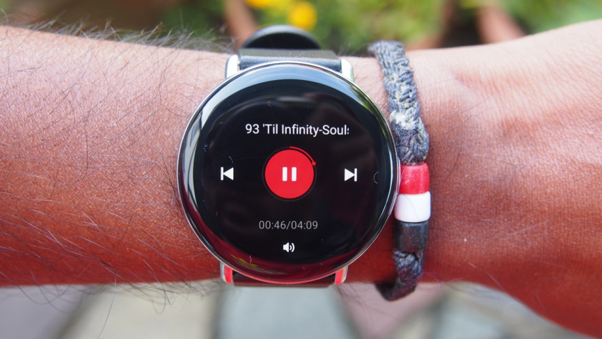 Zepp E Circle review: a good looking smartwatch that struggles to stack up