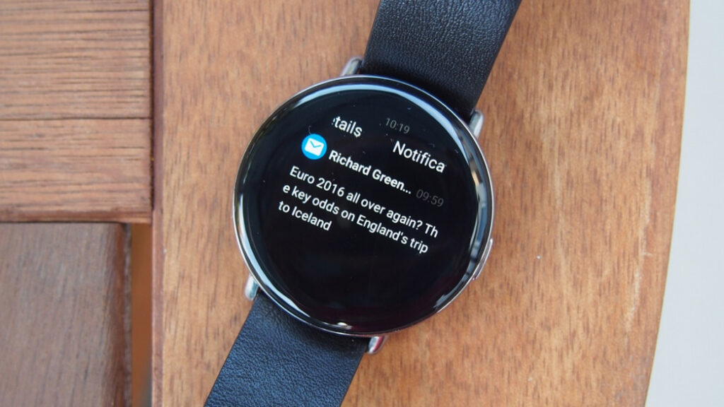 Zepp E Circle review: a good looking smartwatch that struggles to stack up