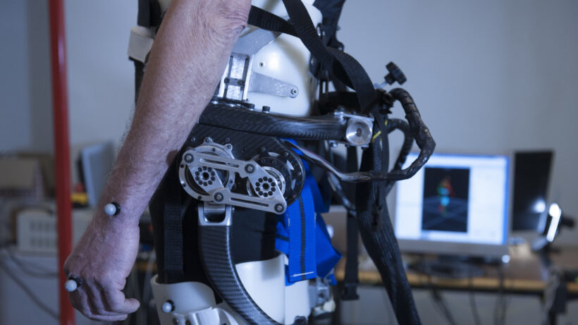 This wearable twists hips to prevent elderly people from falling