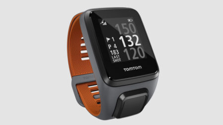 Cheaper TomTom Golfer 2 SE could be a wearable hole-in-one Cheaper TomTom Golfer 2 SE could be a wearable hole-in-one