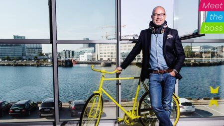 Hövding talks revolutionising cycling safety with its wearable airbag Hövding talks revolutionising cycling safety with its wearable airbag