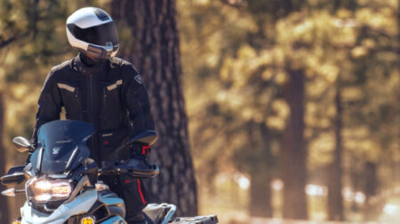 Nuviz HUD ready to ship four years after its crowdfunding campaign