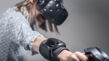 Heat-feeling controllers and VR football: The best of HTC Vive X Demo Day