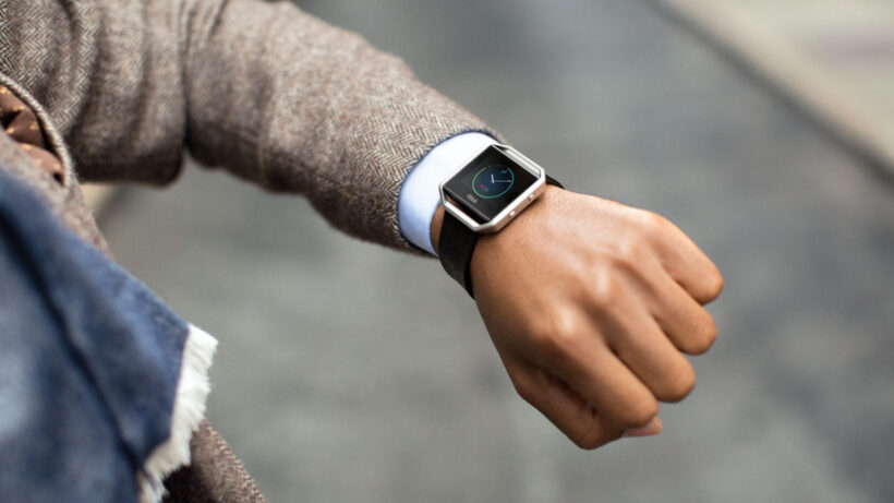Fitbit’s smartwatch will not include standalone connectivity