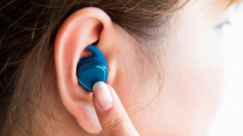 Samsung is bringing new Icon X earbuds and a Gear VR headset to IFA