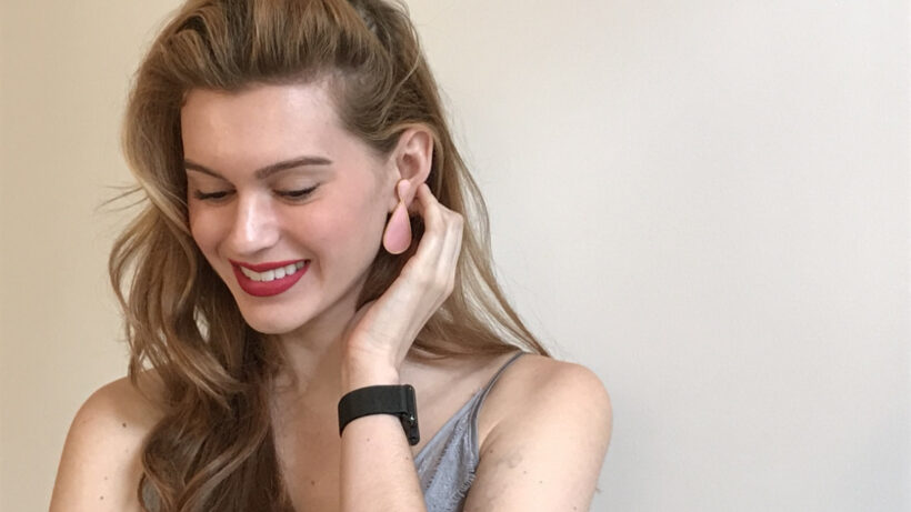 ​Peripherii’s smart earrings give you wire-free, hands-free access to Siri & Google