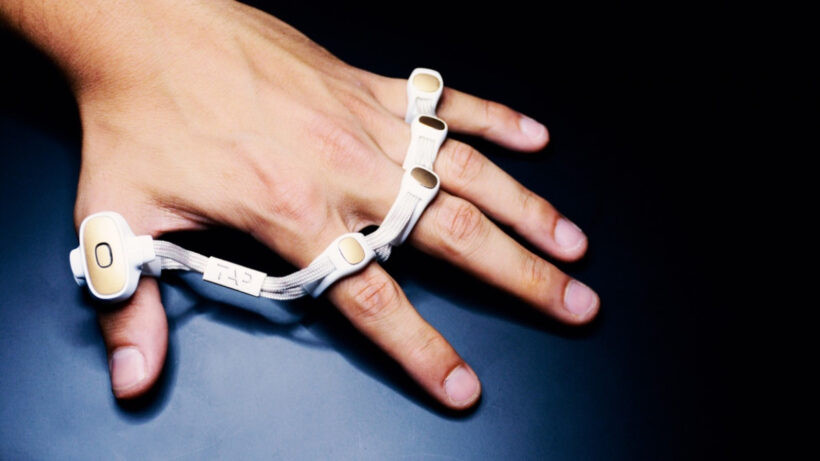 Tap turns your hand into a keyboard and lets you reply on your smartwatch