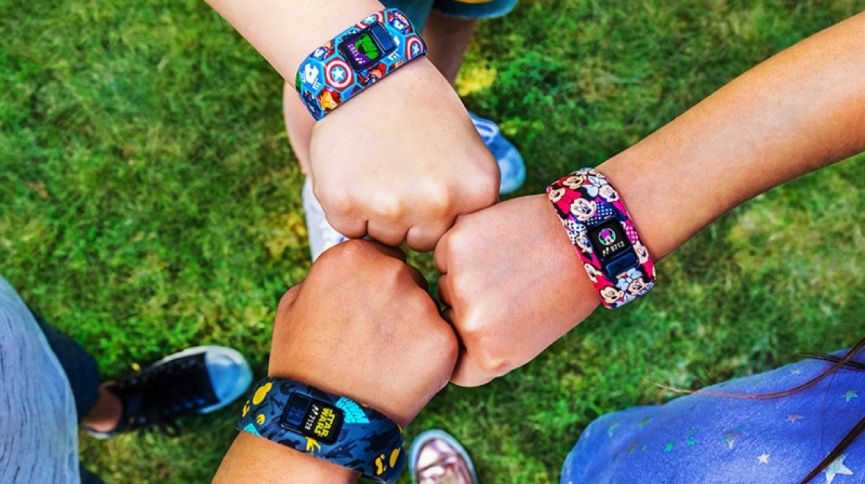 And finally: An AirPods-style Apple Watch charger and more