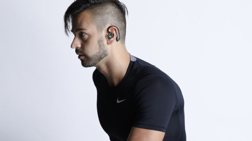 These running headphones can coach you to fix your technique