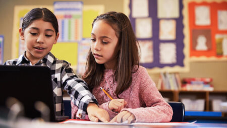 Microsoft is going big on education for Windows Mixed Realty Microsoft is going big on education for Windows Mixed Realty