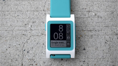Fitbit will keep Pebble's servers alive for six more months - then you're on your own