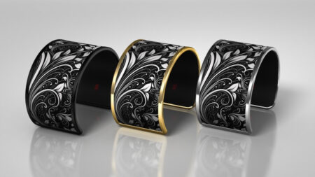 Tago Arc E Ink bracelet doesn’t need charging Tago Arc E Ink bracelet doesn't need charging