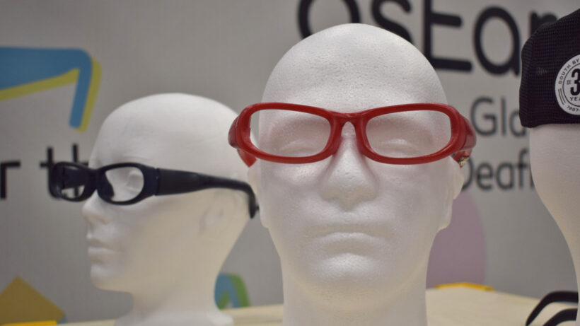 These stylish glasses will help people with single-sided deafness