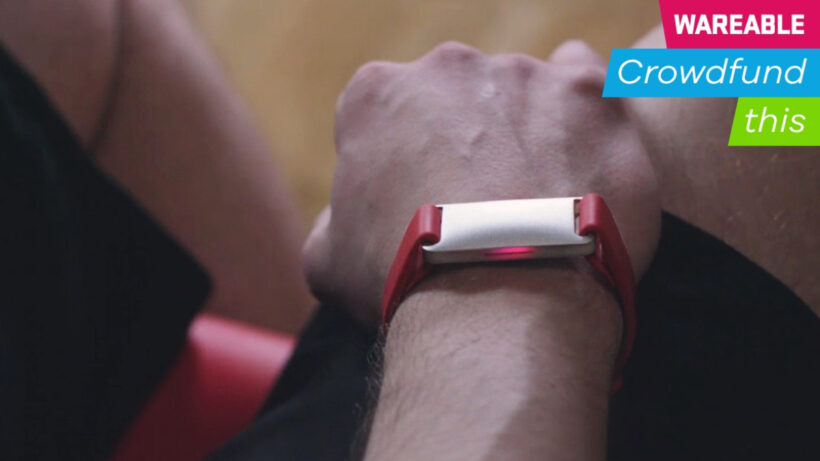 Aura Band’s hydration tracking will tell you when to take a drink