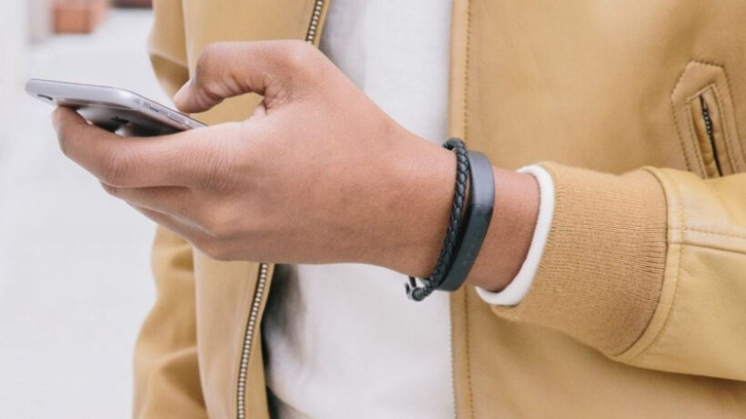 Jawbone’s fitness trackers are being pulled from online stores in the UK