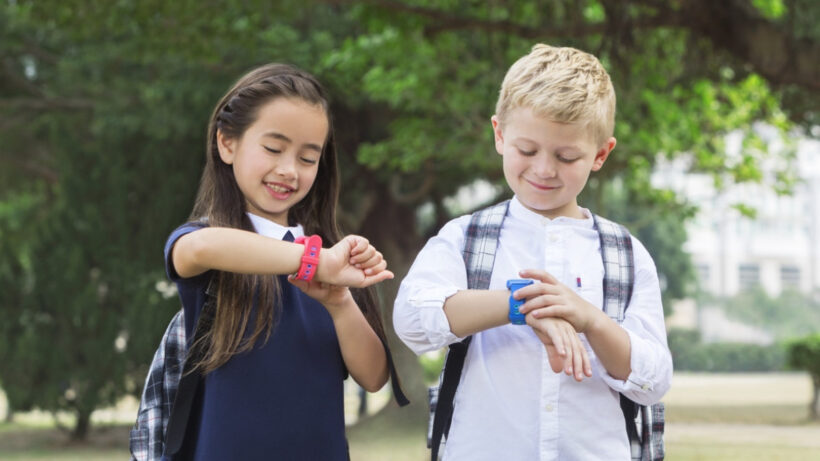 The DokiPal smartwatch will keep you in contact with your child around the clock