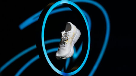 Asics smart running shoe offers real-time running data