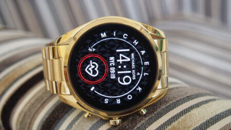 Michael Kors Access Bradshaw 2 review: Pricey smartwatch is big on style Michael Kors Access Bradshaw 2 review: Pricey smartwatch is big on style
