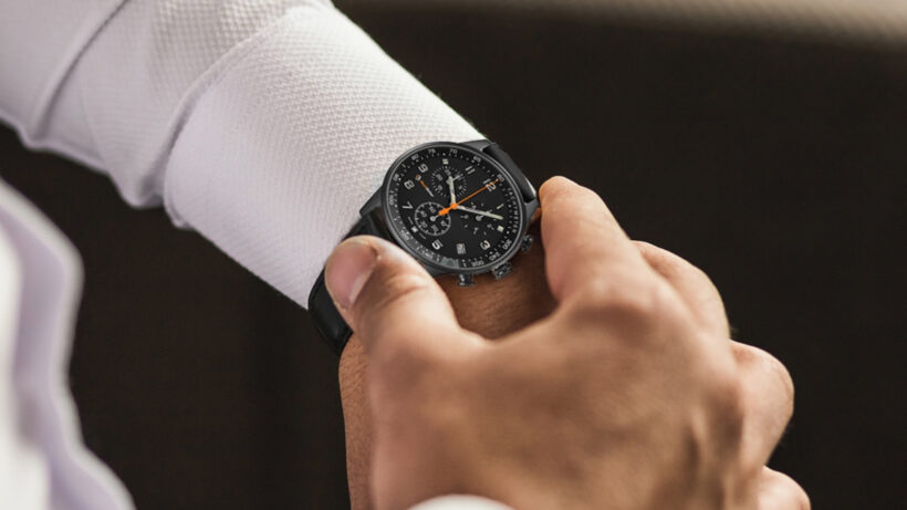 Wearable tech start-up blends NFC into the glass of Swiss watches