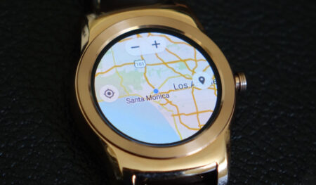 Android Wear update roll-out begins and full fat Google Maps lands too